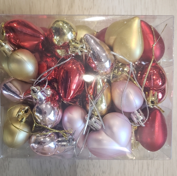 Heart Ornaments 36 pieces - Picture 3 of 4